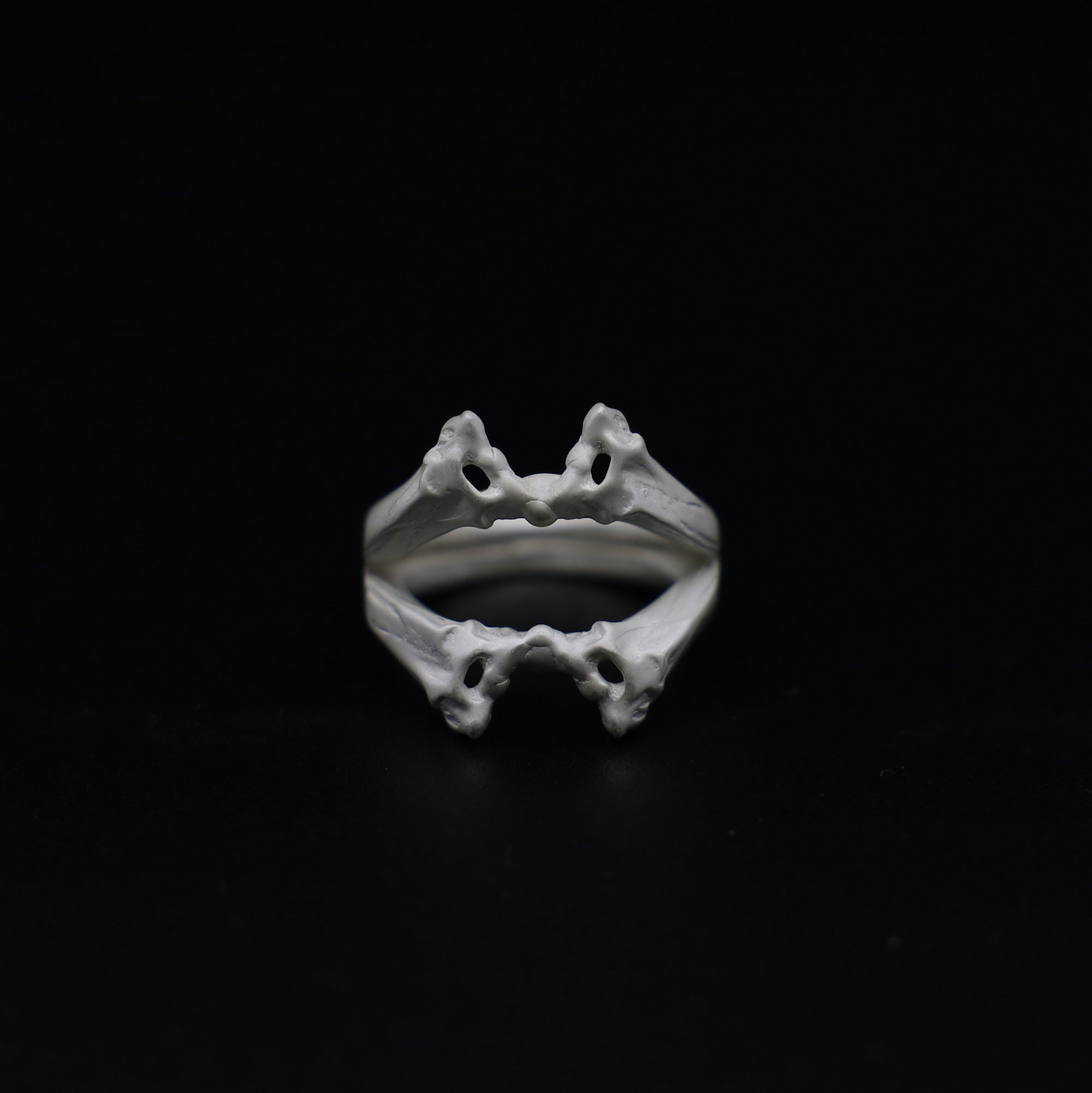 Skeleton Flower Ring (White Silver)